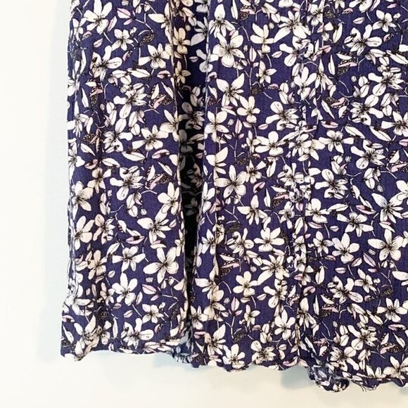 5/$25 Minkpink short ruffle sleeve flowy v-neck lined floral tunic top - XS - Picture 3 of 9